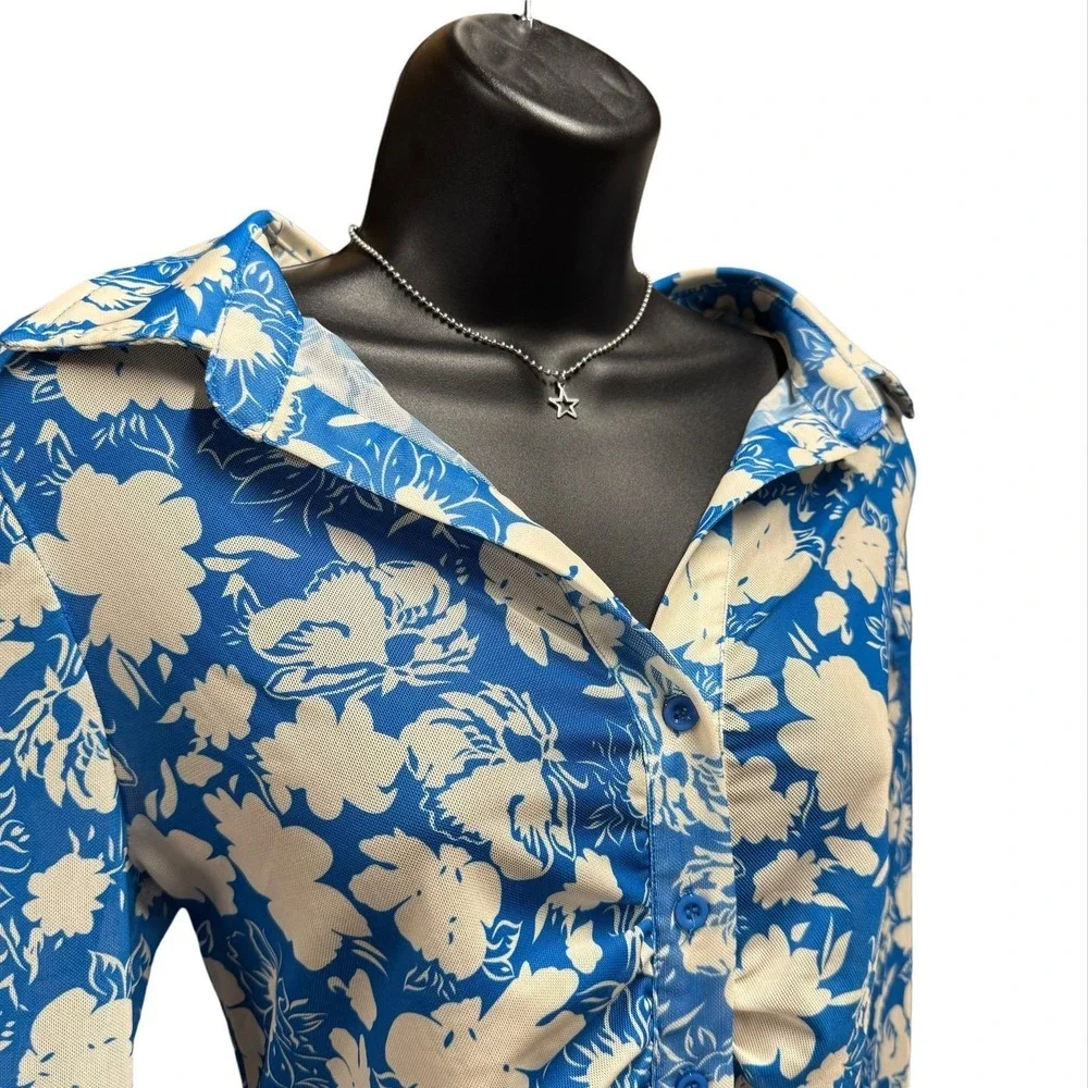 Y2K Mesh Rouched Button Top - Large - Blue and Offwhite Flowers Rave Festival - Picture 3 of 10